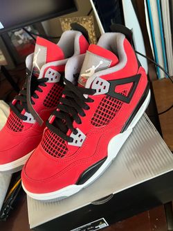 Youth Air Jordan 4 Toro size 6