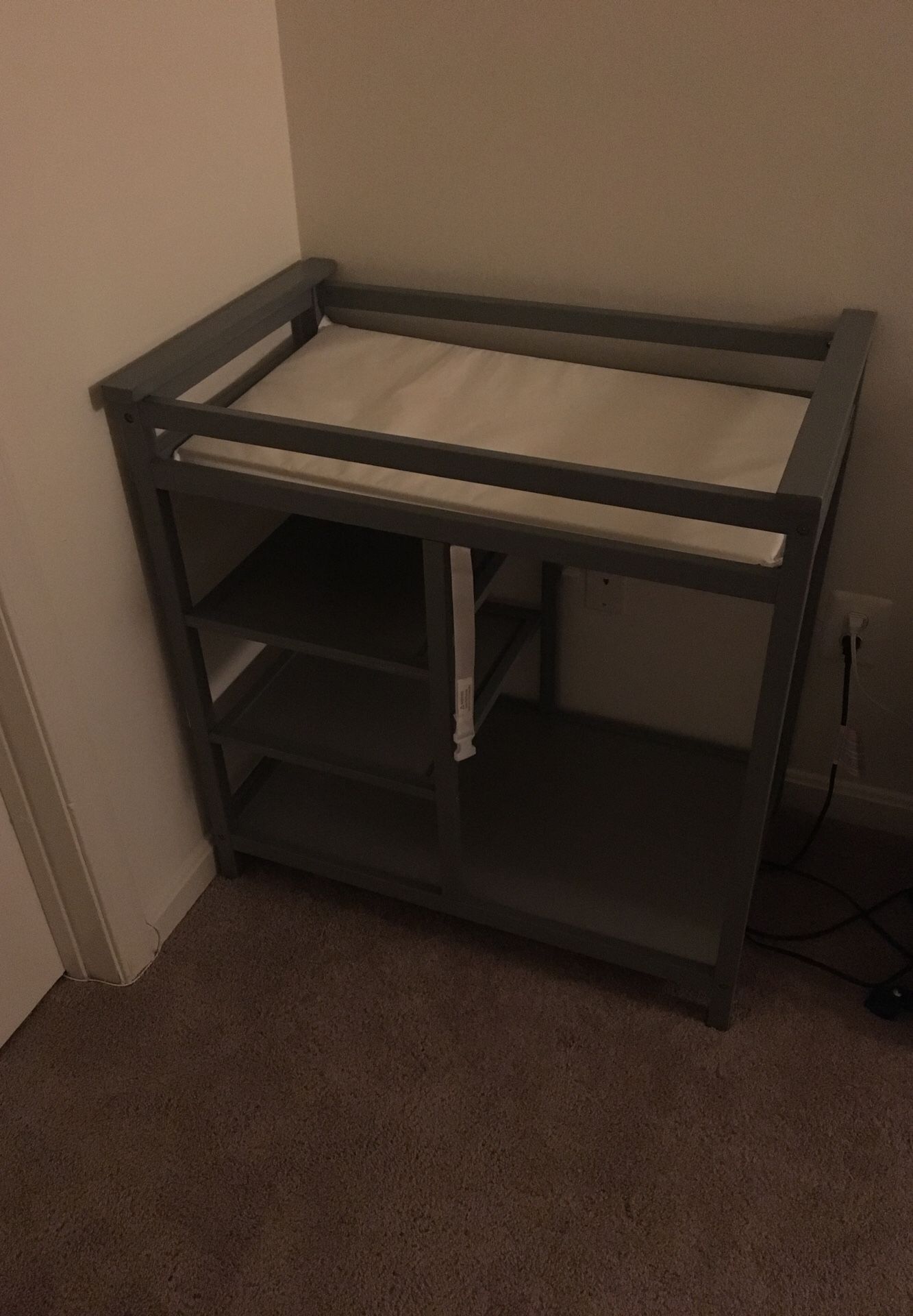 Good condition badger changing table