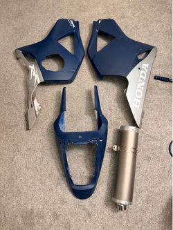 Honda CBR954rr CBR 954rr fairings OEM exhaust