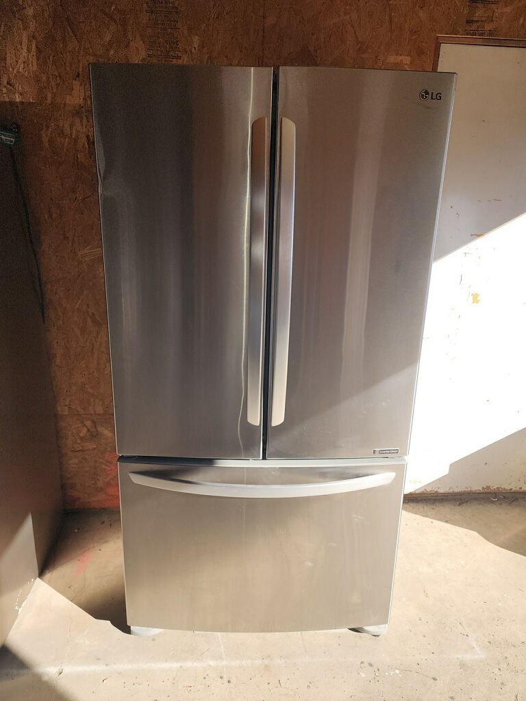 REFRIGERATOR