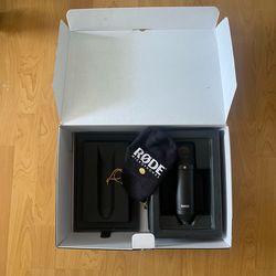 Rode NT1 Microphone
