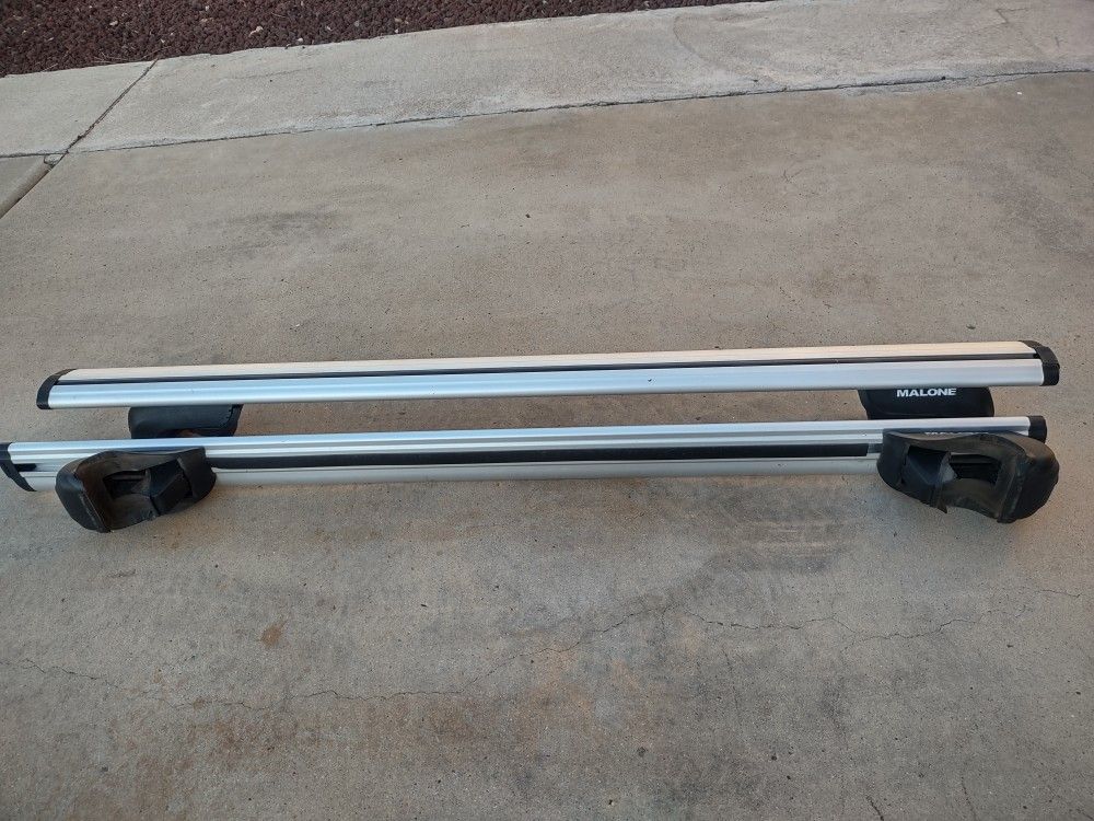 Malone AirFlow2 Roof Rack Aero Crossbars Raised Factory Side Rails Aluminum 50 Long for Sale in Glendale AZ OfferUp
