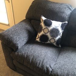 Couch Brand New ! 