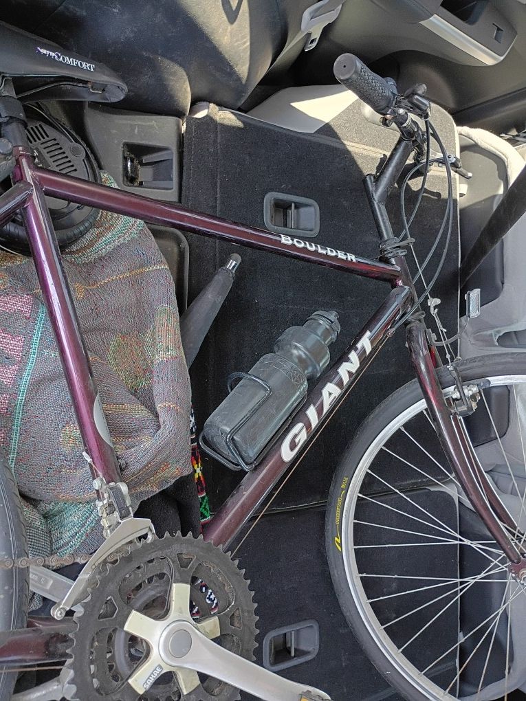 Giant Boulder Bicycle
