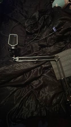 FIFINE Boom Mic for desk