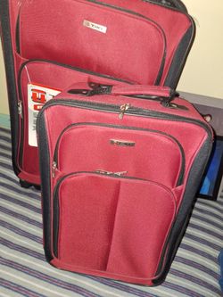 New tAG luggage set