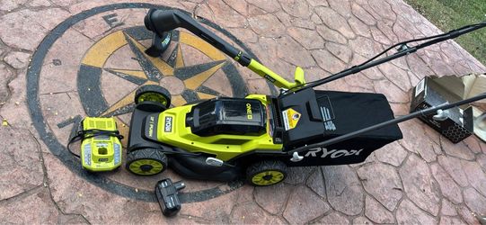 RYOBI ONE+ 18V 13 in. Cordless Battery Walk Behind Push Lawn Mower with 4.0 Ah Battery and Charger