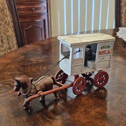 Cast Iron Milk Horse Drawn Wagon Driver Cart Vintage / Gas & Oil / Memorabilia / Antique / Decor / Trinkets / Man Cave / Collectible / Home / Toys