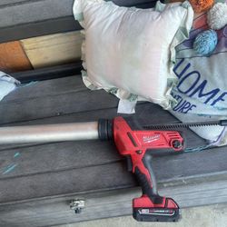 Auto glass electrical caulk gun