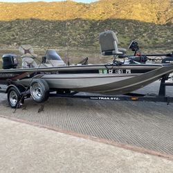 2000 Bass tracker Pro team special edition