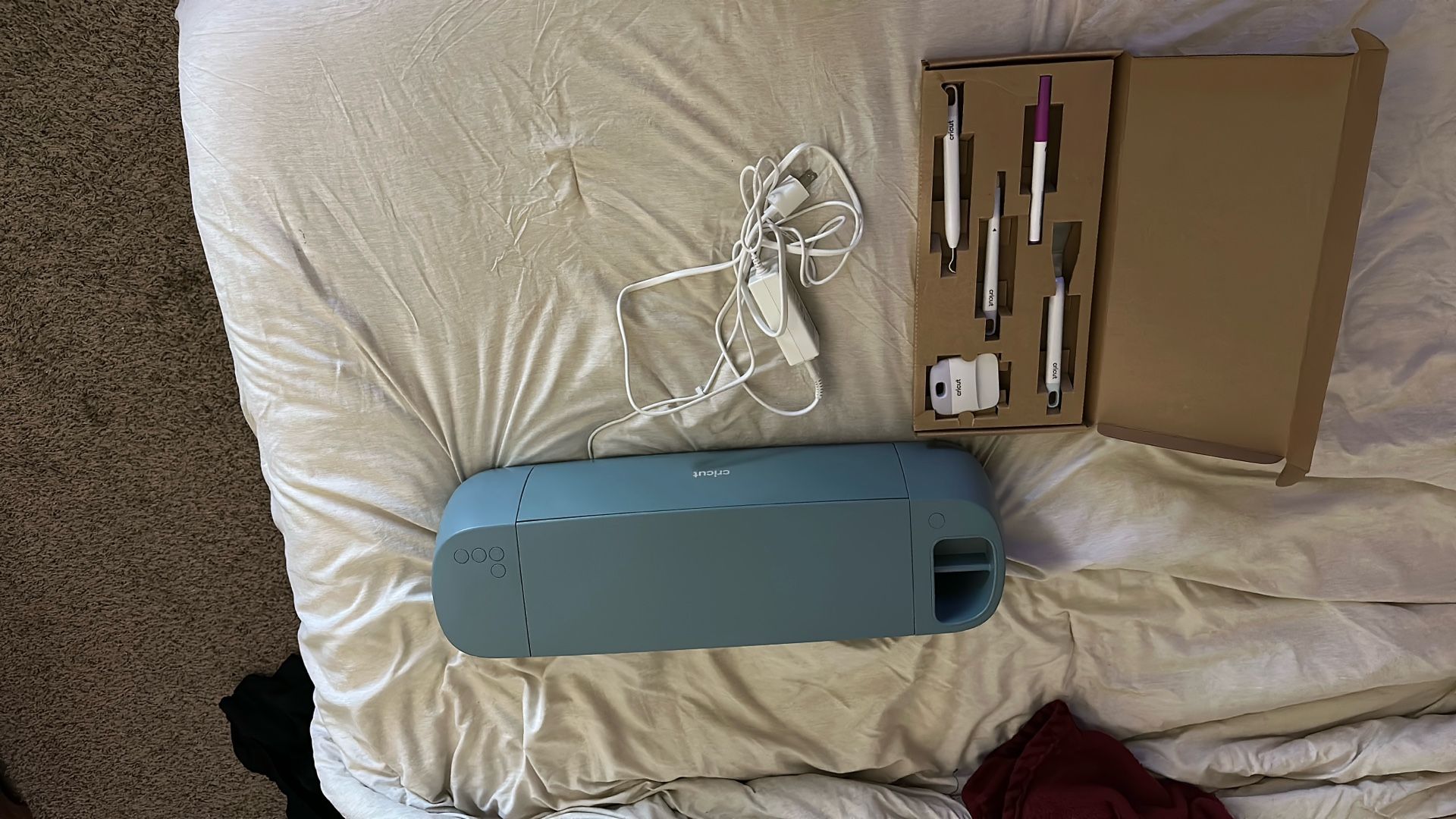Cricut Explore 4 Blue With Accessories