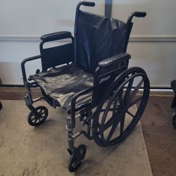 🔥 Wheelchair ♿ DRIVE Hospital Grade Large Manual Wheelchair Folding Mobility Chair Wheel Chair 👀

✨ Overall pre-owned condition.
✨ Worn with visible