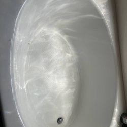 Tubs  Two Complete Nice Ones 1  Is A Jacuzzi. 