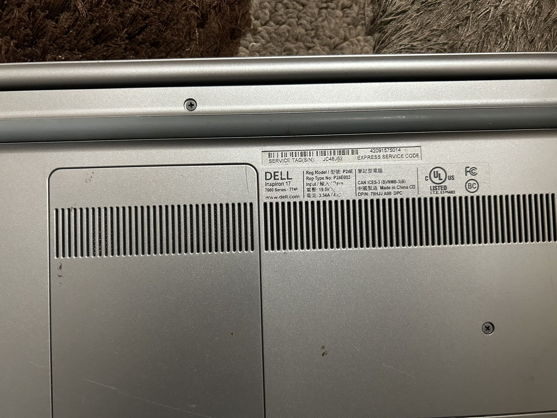 DELL Inspiron 17 7000 Series - Icore 7