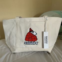 Snoopy Baggu Tote
