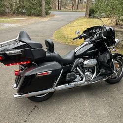 2019 Harley Davidson FLHTK Ultra Limited 