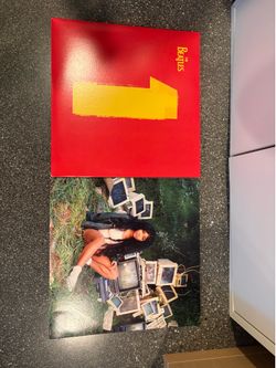 Vinyl records. beatles and sza