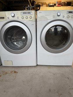 Lg Washer And Dryer Set|used
