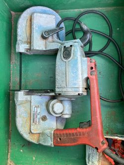 Milwaukee Deep Throat Bandsaw Works Great