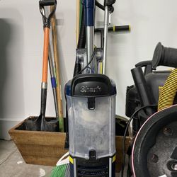 Shark HydroVac MV151 – Vacuum & Mop in One! Like New! Retails $179+ tax! Used Once