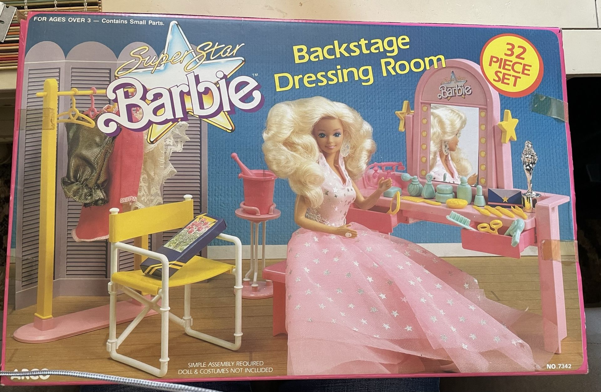 Vintage Mattel Barbie Superstar BACKSTAGE DRESSING ROOM #8447 MIB, 1989