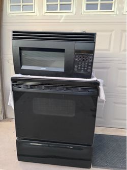 Hot Point Stove and Microwave