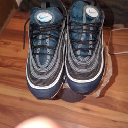 97 Air Max Only Wore for About A Month They Run a little Bit small. Great Condition... Got Them for 65$. Only Want 45$. No In-box. 