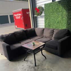 Sectional Sofa/ Couch (We Deliver) 