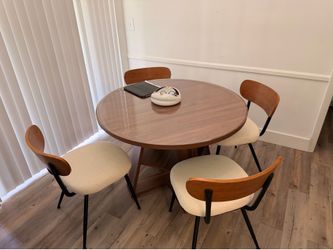 Table with no chairs