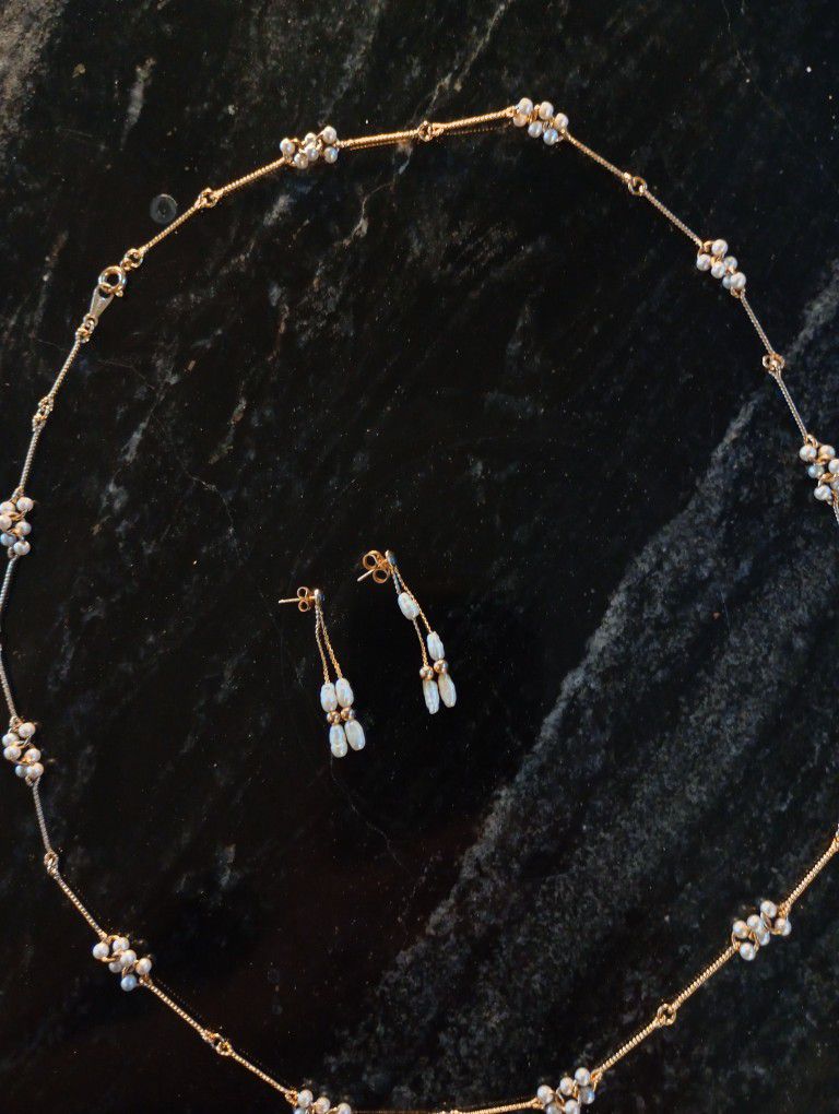 pearl necklace & earrings 