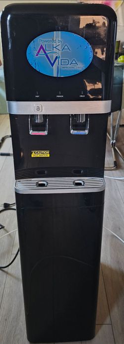 Bottleless water dispenser with 4 stage water filter