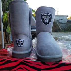 Raiders Fur Boots Size 9