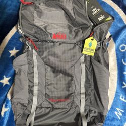 REI back pack w/bladder 