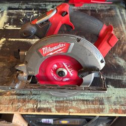 Milwaukee Saw