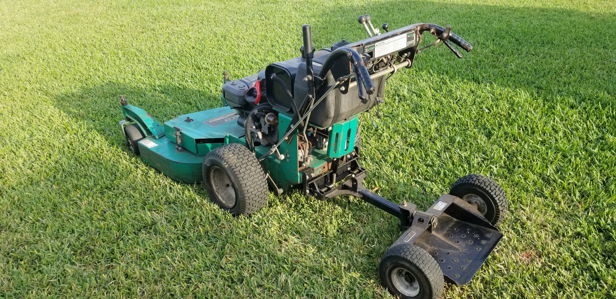 36"Lesco hydro walk behind mower with sulky for Sale in Coral Springs