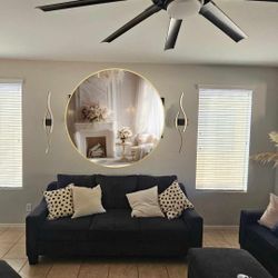 Ashley Furniture 5 Piece Set With 2 FootRest