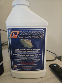 Sharkhide Aluminum Cleaner