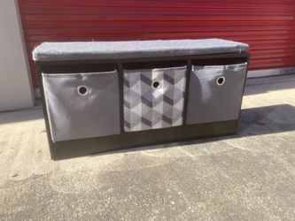Storage bin