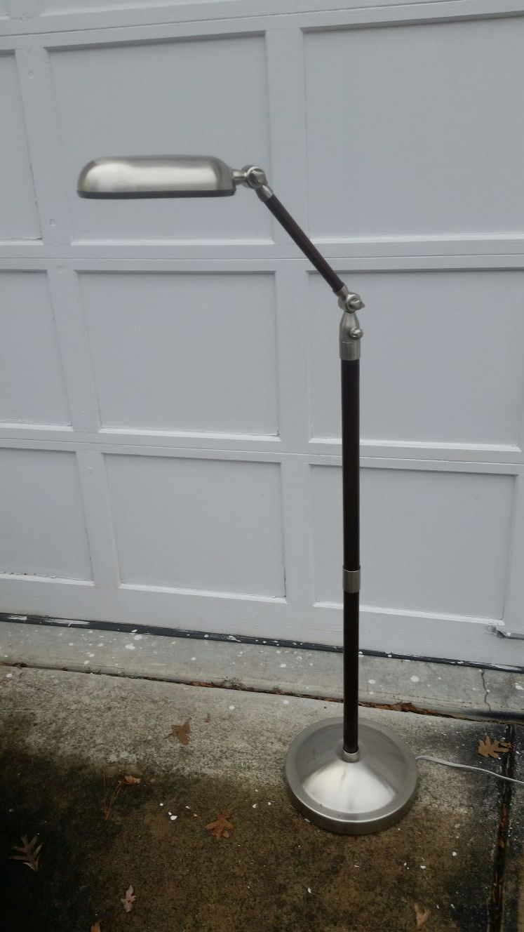 Sharper Image Natural Spectrum floor lamp