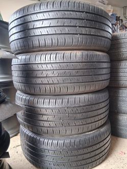 215/55R17 Set of 4, KUMHO SOLUS TA31, DOT2023