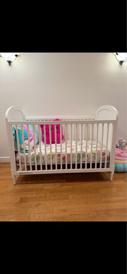 Baby crib
