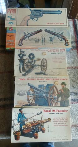 Vintage Pyro and Palmer Military Model Kit Lot