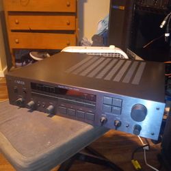 Vintage carver 900 reciever 100 wpc rms sounds great 100 bucks cash firm