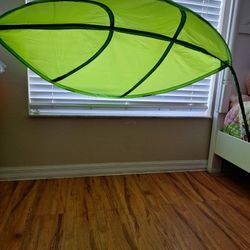 Leaf Bed Canopy