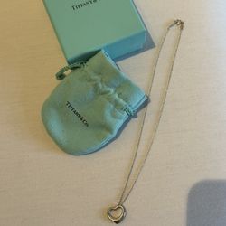 Classic Sterling Silver Vintage Tiffany & Co Necklace