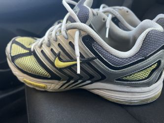 Men’s Running Shoes 