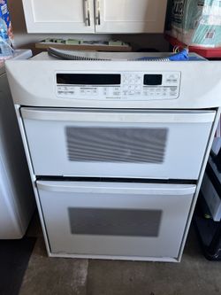 Kitchen Stove Top And Oven/microwave