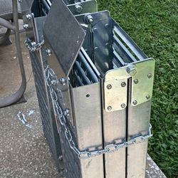 Tri-Fold ramps purchased for my riding mower. Used once and in good condition. Max load 1000lbs 