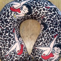 Betty Boop Memory Foam Travel Neck Pillow NEW Leopard Iconic Character