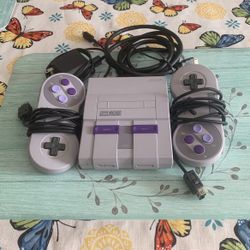 SUPER NINTENDO MINI